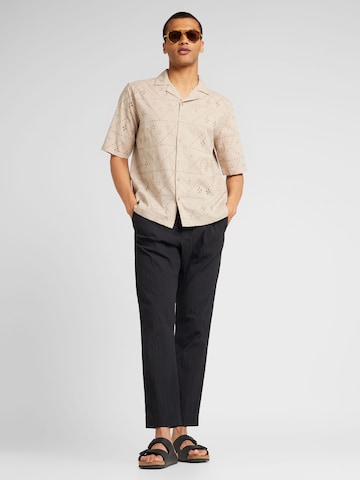 NN07 Regular Pleat-front trousers 'Bill' in Black