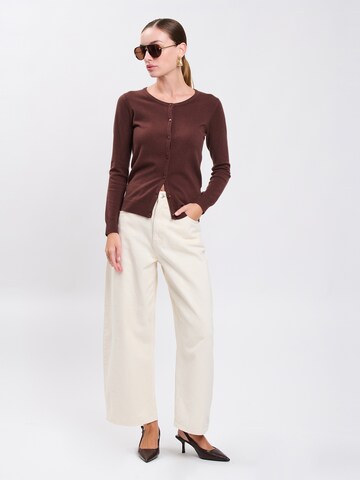Influencer Knit Cardigan in Brown
