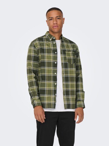 Only & Sons - Ajuste regular Camisa 'ALVARO' en verde: frente