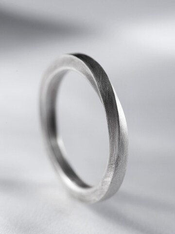 REYTEL - Anillo 'INFINITE LOOP' en plata: frente