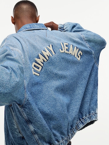 Tommy Jeans Tussenjas in Blauw