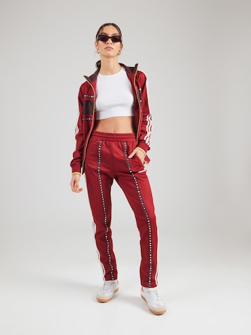 ADIDAS ORIGINALS Tapered Byxa i röd