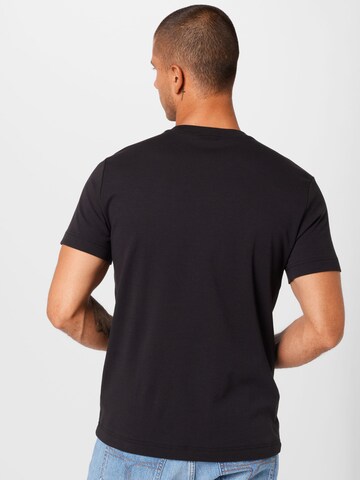 T-Shirt Calvin Klein en noir