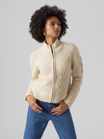 Cardigan 'Adriana' VERO MODA en beige : devant