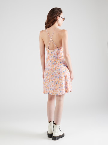 Rochie de vară 'EVANGELINE' de la MUSTANG pe mai multe culori