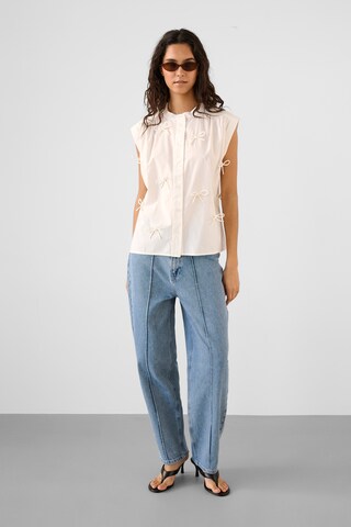 SOAKED IN LUXURY - Blusa 'SLJoa Blanca' em branco