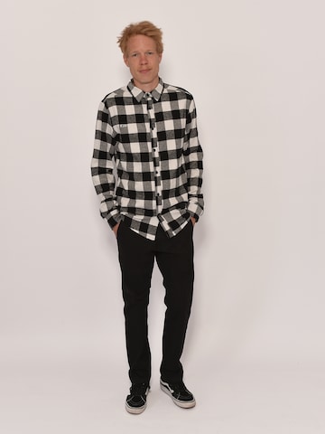 Forplay Regular fit Button Up Shirt 'Marshall' in Black