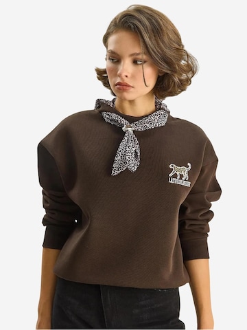 Bianco Lucci Sweatshirt in Brown