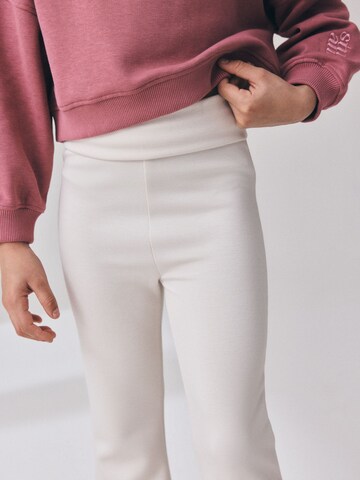 Flared Leggings di Next in beige