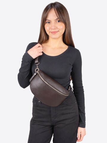 Seasons of April Heuptas 'Anna' in Bruin