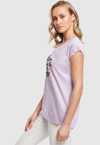 Merchcode Shirt 'Valentines Day - Love Is In The Air' in Lila