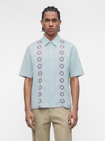 HOLLISTER Классический крой Рубашка в Синий: спереди