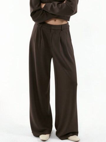 Wide leg Pantaloni 'Hose' di Hiccup in marrone
