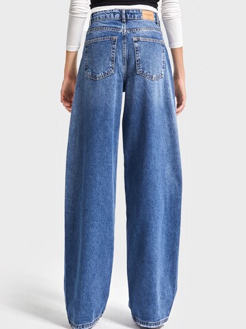 IT'S BASIC Loosefit Jeans 'Skater' in Blauw