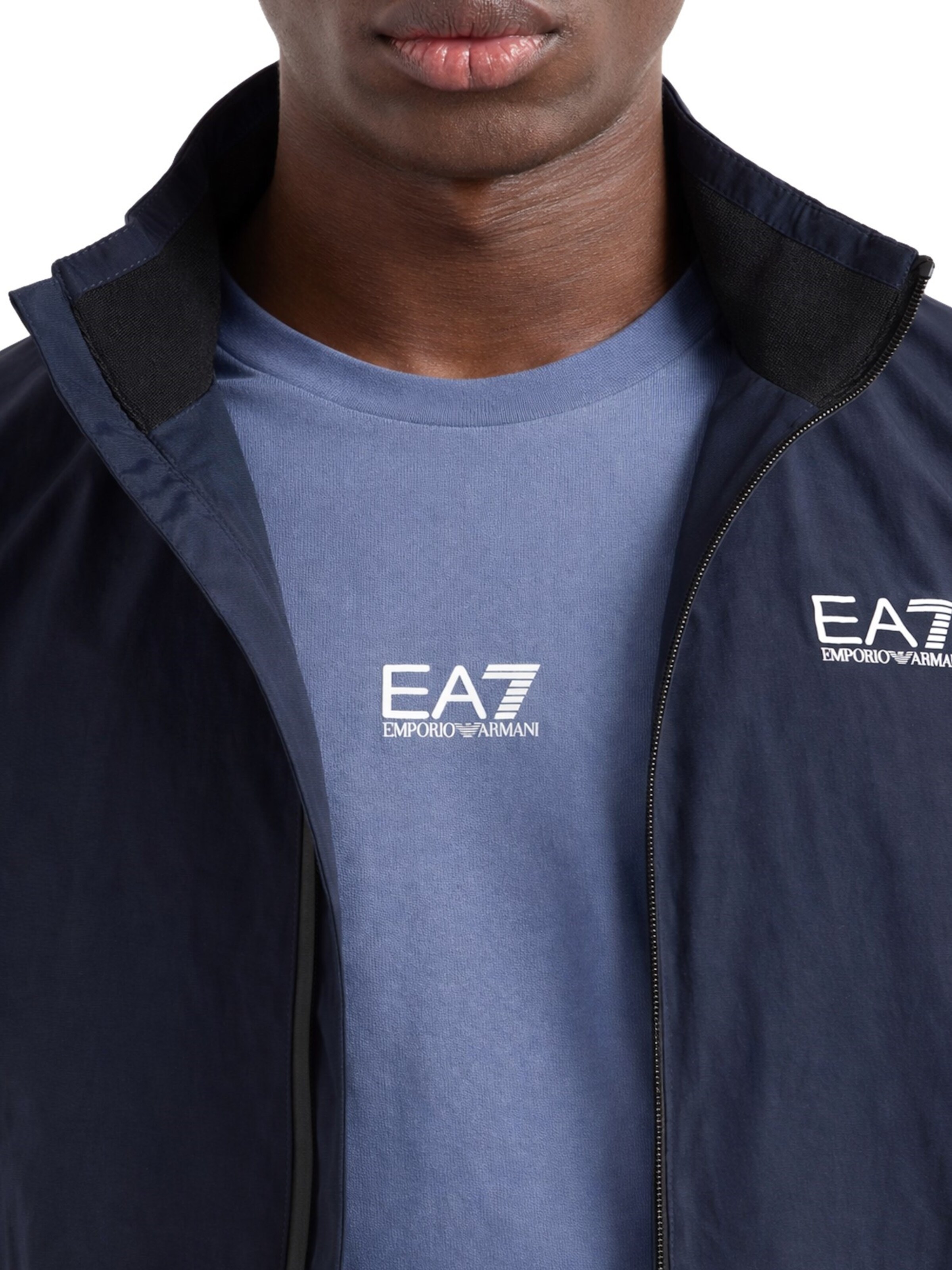 Sweat-shirt EA7 Emporio Armani en bleu