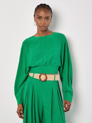 Chemisier ' ' Apricot en vert : devant