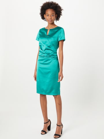 Robe SWING en vert : devant