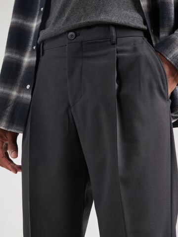 ANNARR Regular Pleat-front trousers 'KIRKLAND' in Black