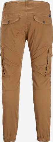 Tapered Pantaloni cargo 'Paul Flake' di JACK & JONES in marrone