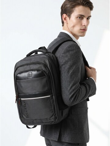 Zaino 'Zaino Coveri Collection poliestere resistente con zip' di Coveri Collection in grigio