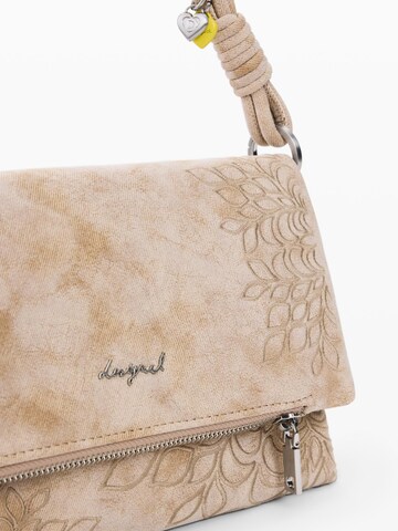 Desigual Τσάντα ώμου σε μπεζ
