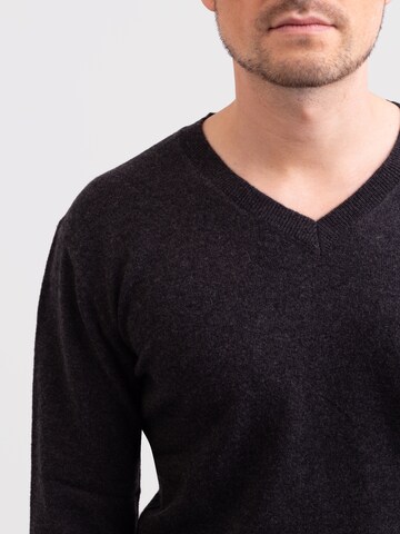 Pullover di CASH-MERE.CH in grigio
