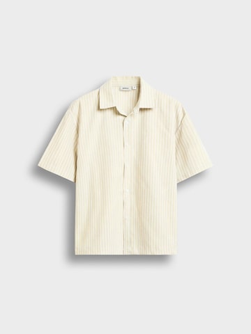 Burocs Button Up Shirt in Yellow: front