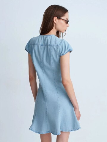 Dilvin Dress in Blue