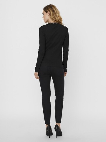 Vero Moda Tall Shirt 'VMHELSINKI' in Black