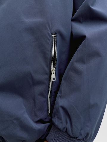 Veste mi-saison 'JJERUSH' JACK & JONES en bleu