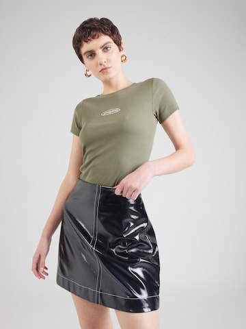 GUESS JEANS T-shirt i grön: framsida