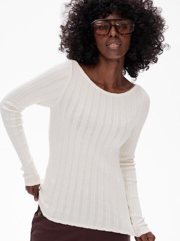 Blue Shadow Sweater in Beige: front