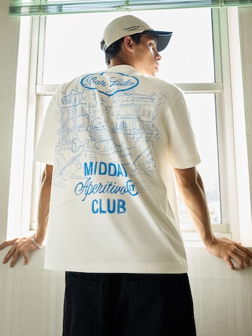 Bershka T-Shirt 'BAR LIDO' in Weiß: Vorderseite