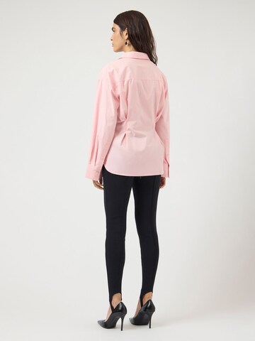 Chemisier 'YASAremia' YAS en rose