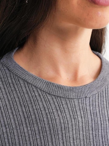 MixRay Sweater in Grey