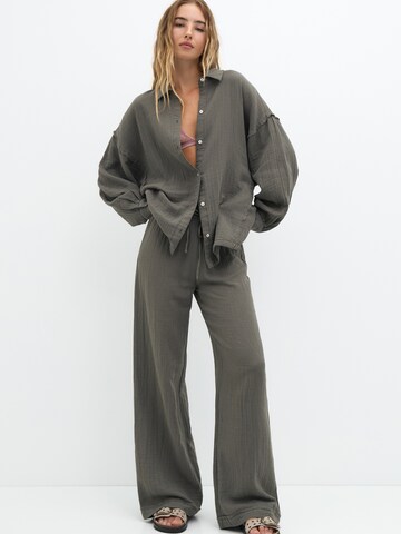 Pull&Bear Wide leg Trousers in Grey