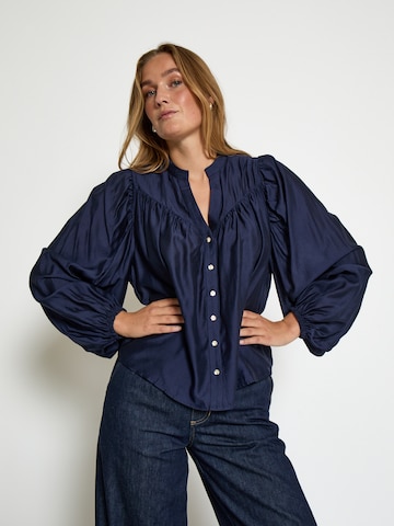 Peppercorn Shirt 'Ida' in Blue
