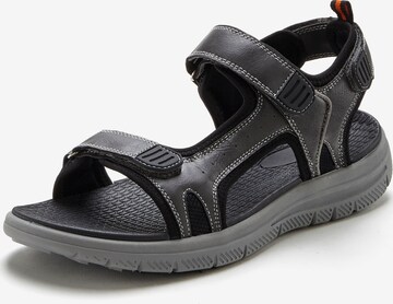 Authentic Le Jogger Sandals in Black: front