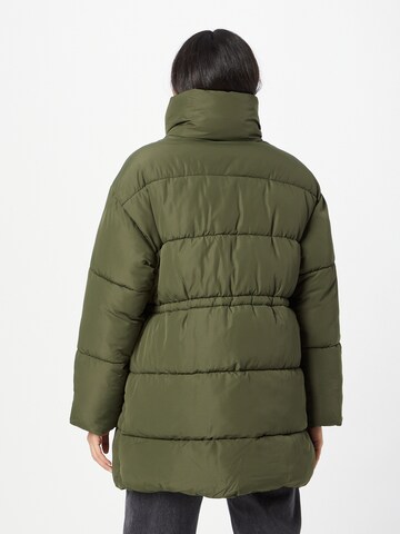 Monki - Chaqueta de invierno en verde