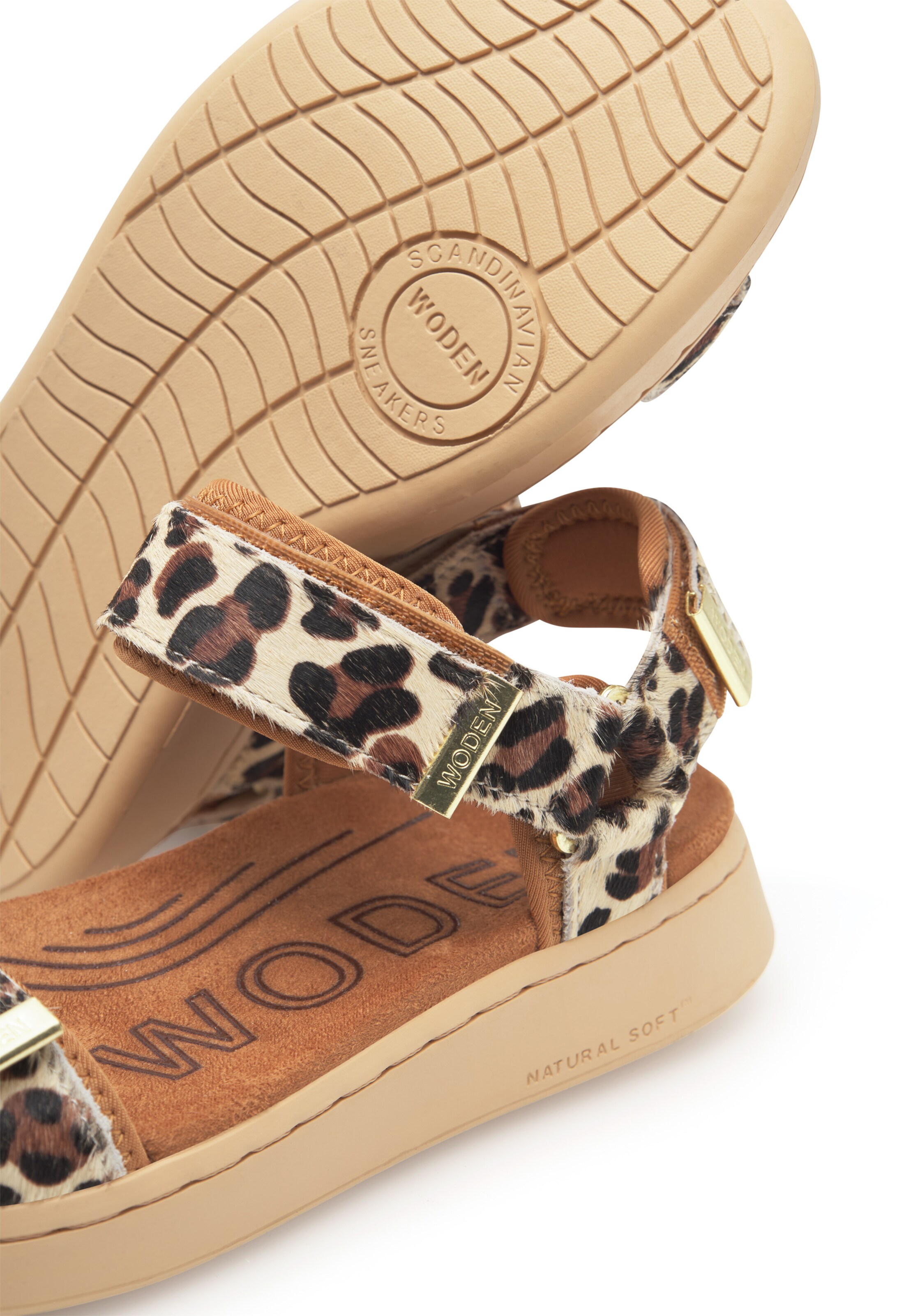 WODEN Sandalen met riem 'Line Animal' in Bruin