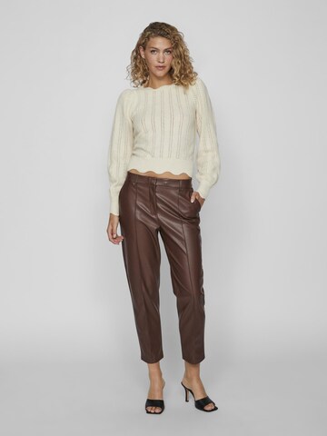 VILA Regular Pleat-Front Pants in Brown