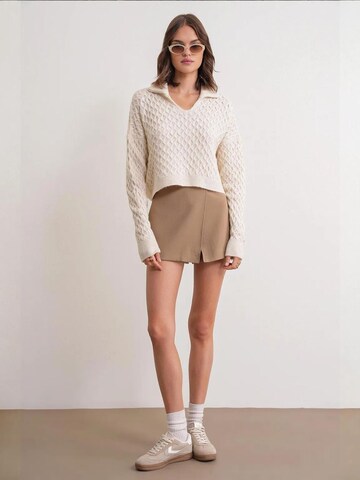 Pullover di MixRay in bianco