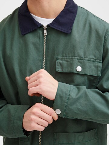 !Solid Between-season jacket in Green