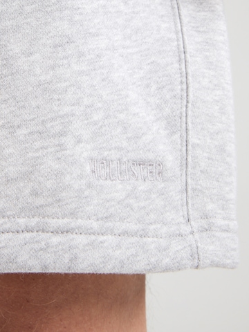 Loosefit Pantaloni di HOLLISTER in grigio