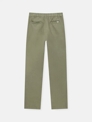 Regular Pantaloni eleganți de la Pull&Bear pe verde