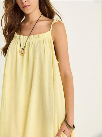 Bianco Lucci - Vestido em amarelo