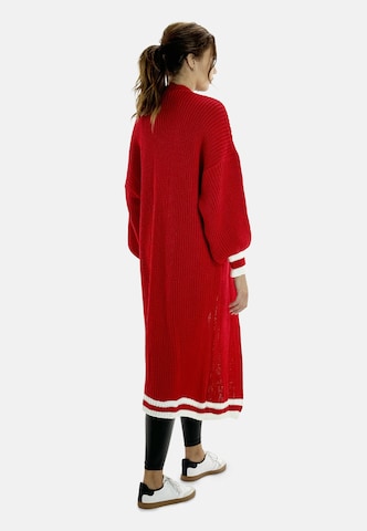 Cappotto in maglia di Elara in rosso