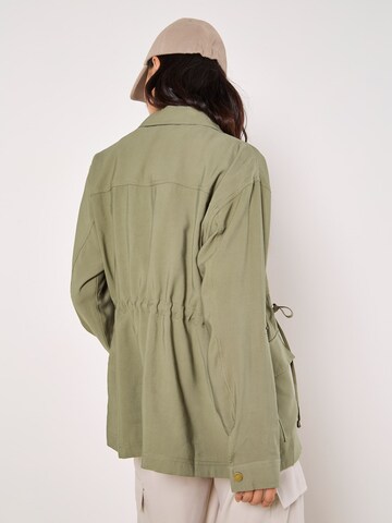 Apricot Cargo Pocket Lightweight Jacket ' ' in Grün