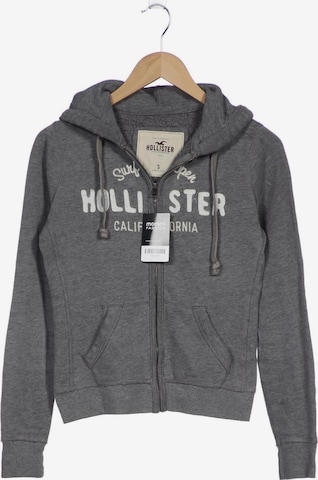 HOLLISTER Kapuzenpullover S in Grau: predná strana