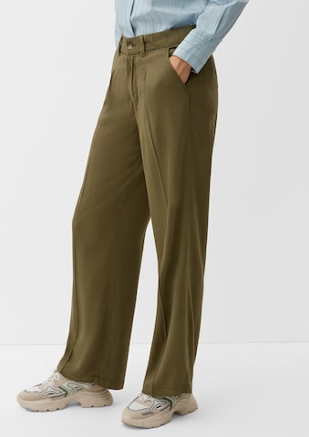 Wide Leg Pantalon à plis s.Oliver en vert : devant